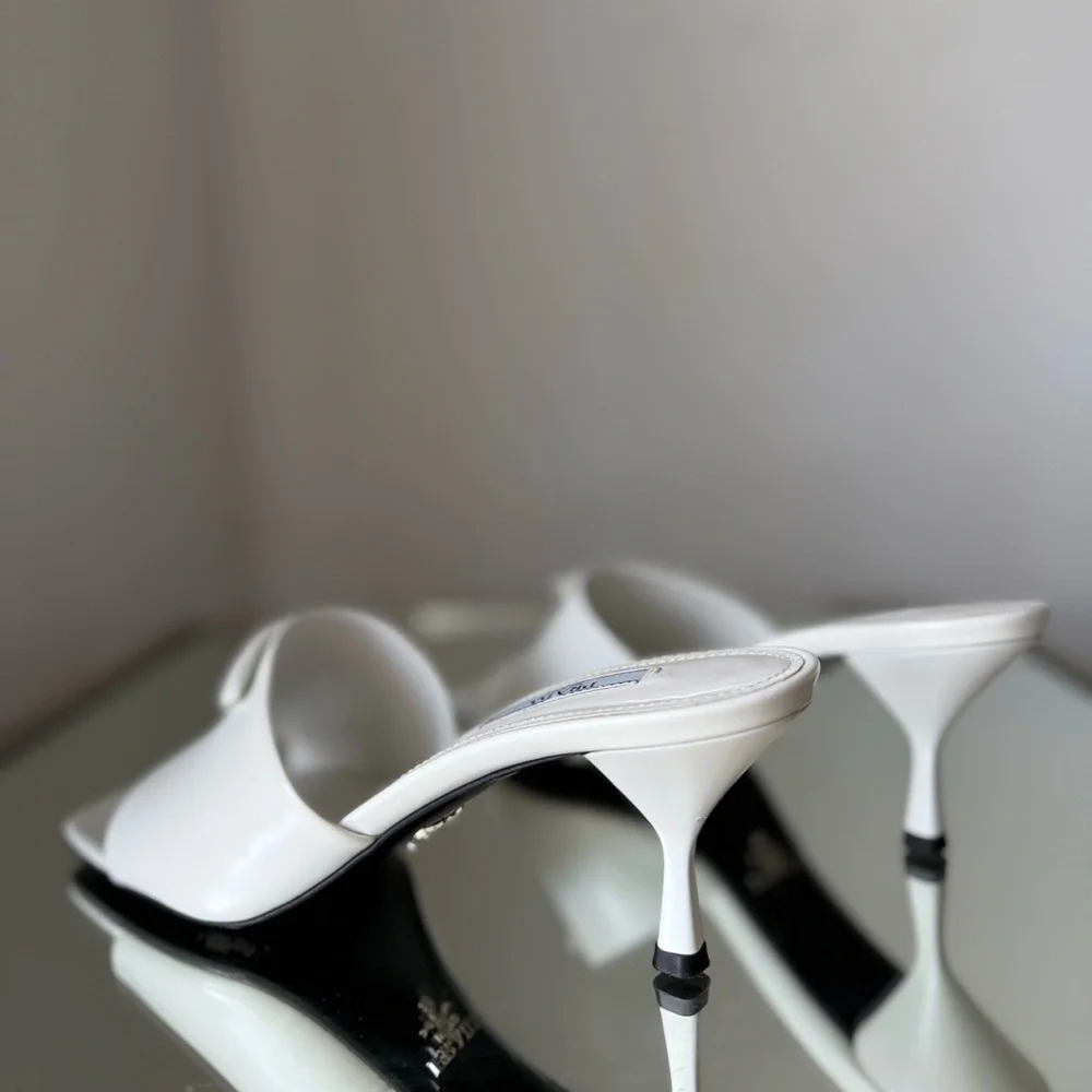 EUC PRADA Leather sandals $1,100 39 - Picture 9 of 13